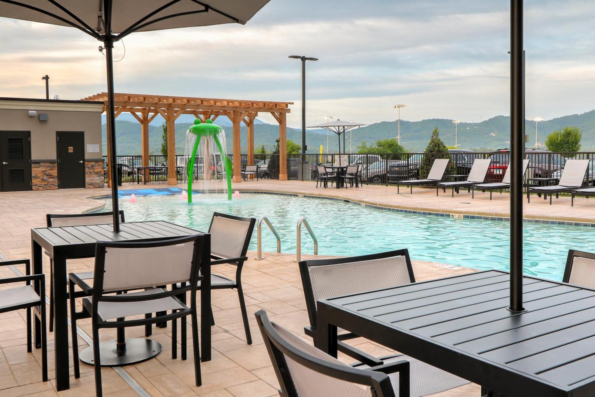 Staybridge Suites Pigeon Forge - Smoky Mtns By Ihg Exterior foto